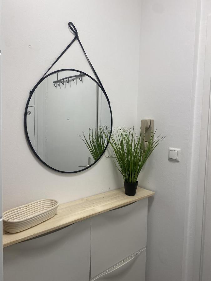 #Lowcosthighcomfortgoess Apartment Goss Bagian luar foto