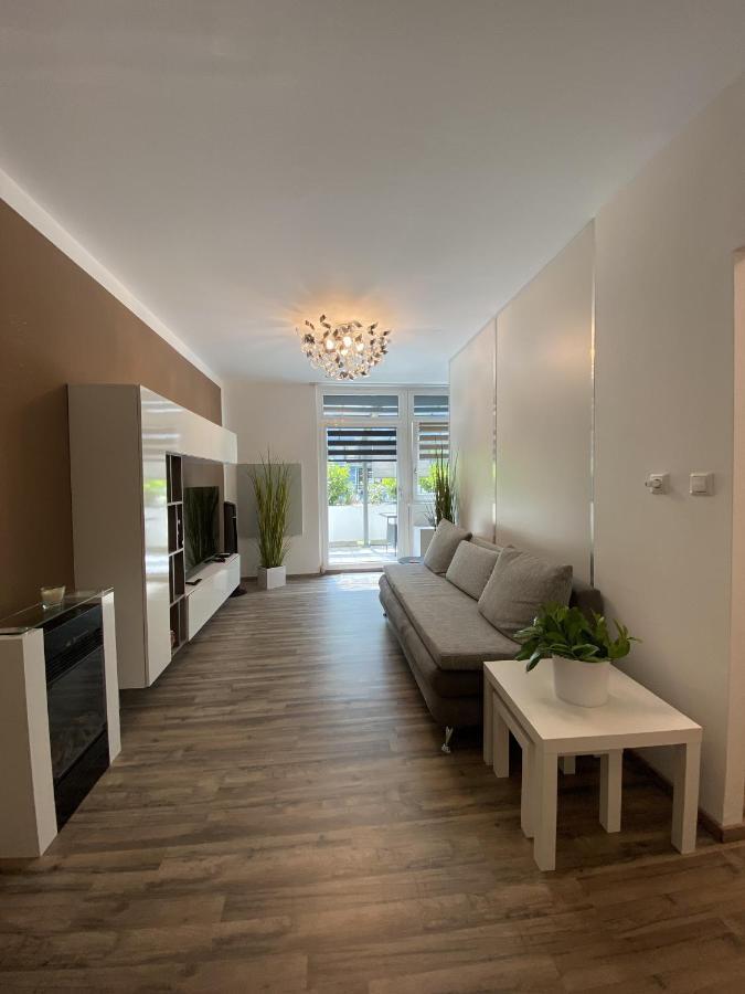 #Lowcosthighcomfortgoess Apartment Goss Bagian luar foto